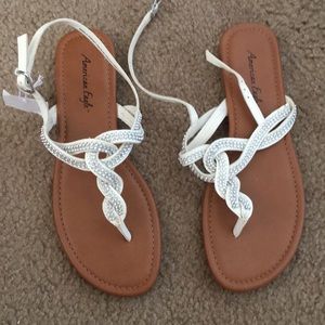American Eagle White/Tan Sandals